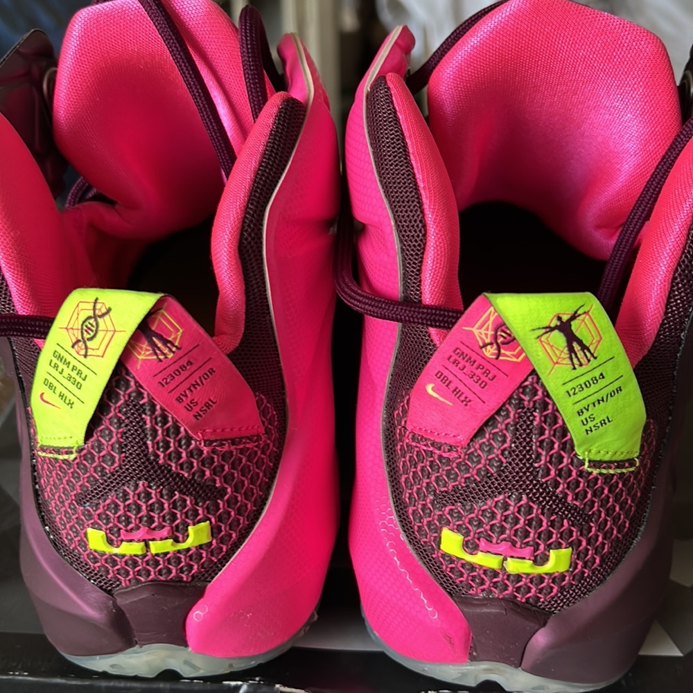Nike LeBron XV Double Helix Size 9 - Picture 5 of 7